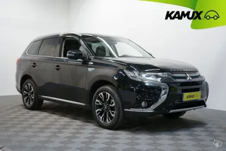 Mitsubishi Outlander Intense Business 4wd 5p / Adapt. Vakkari / Navi / 360-kamera / Kaistavahti / Nahat /